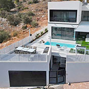 纯白里的自然框景！以色列独栋泳池透天